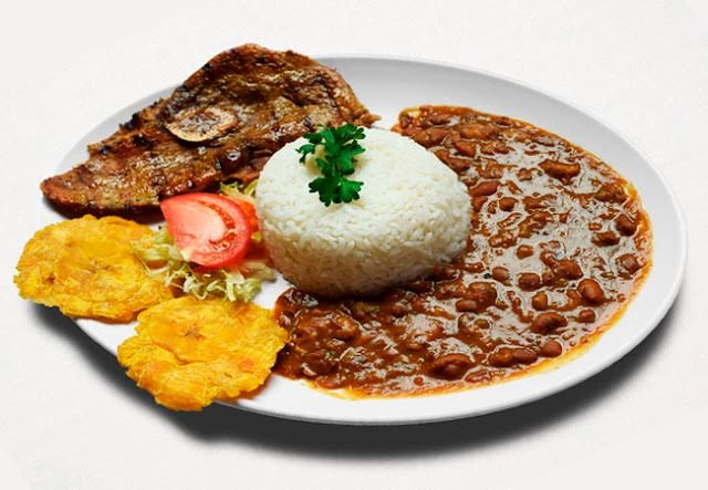 arroz con menestra arroz con menestra y chuleta arroz con menestra y carne