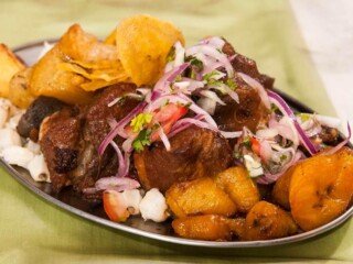 La imagen tiene un atributo ALTfritada vacío; su nombre de archivo es 6-FRITADA-320x240.jpg